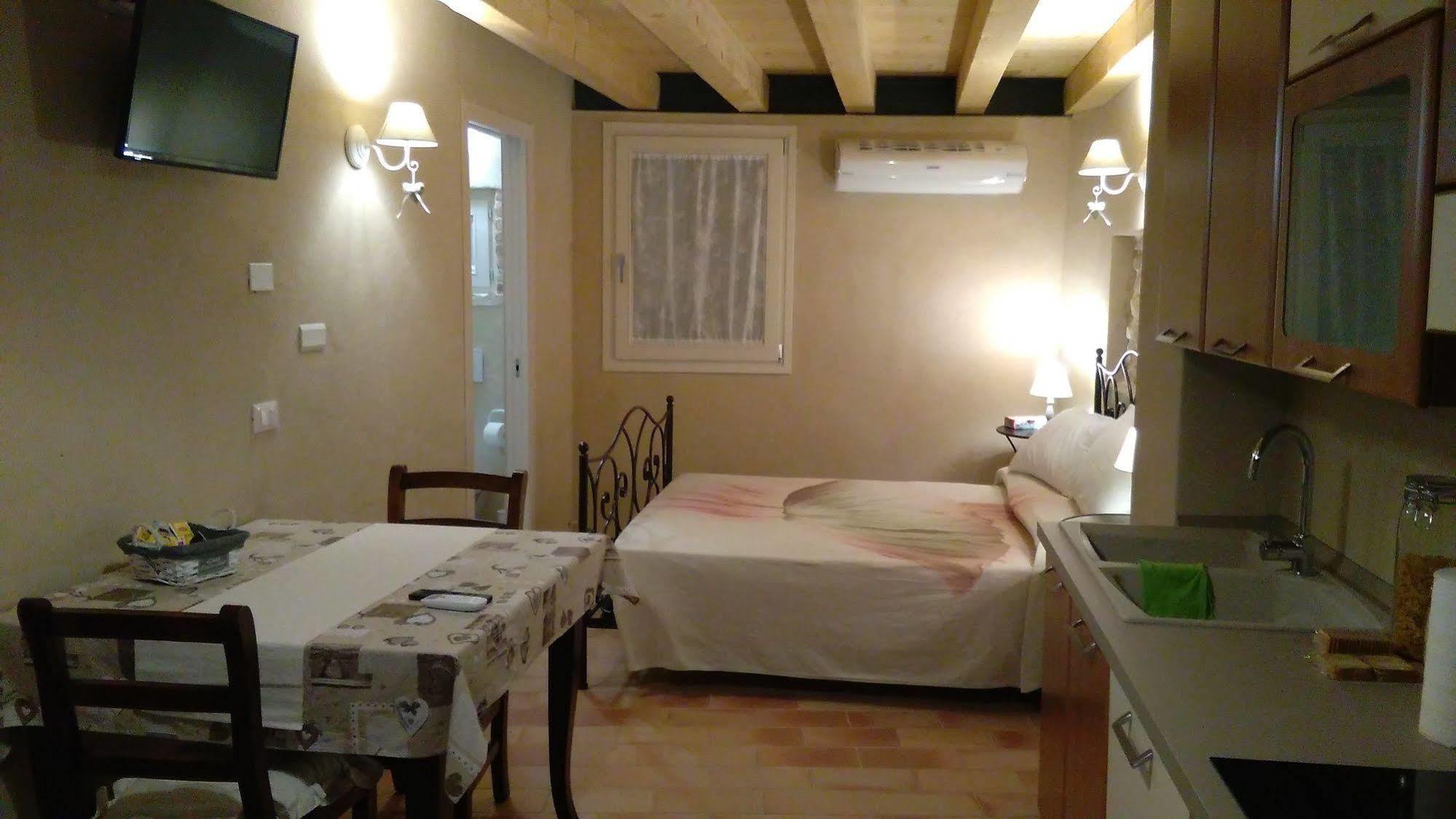 Casa Daisy Hotel Paderno del Grappa ภายนอก รูปภาพ